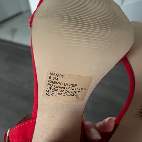 Brand New Red Steve Madden Nancy Heeled Sandal size 6.5 - Picture 2 of 6